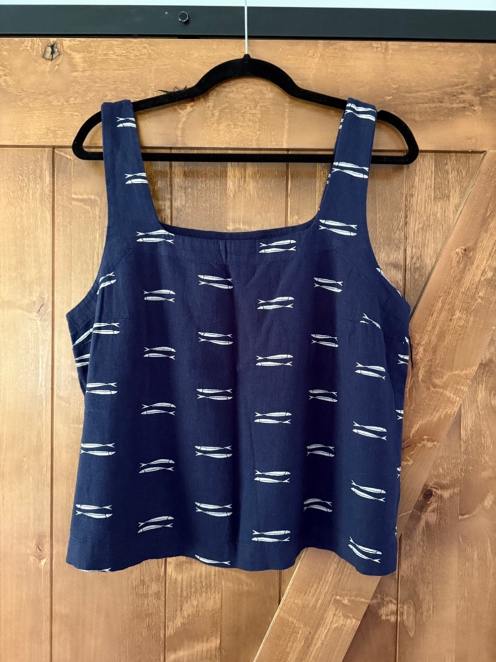 a new day Navy Sleeveless Tank Top with cream color fish size large